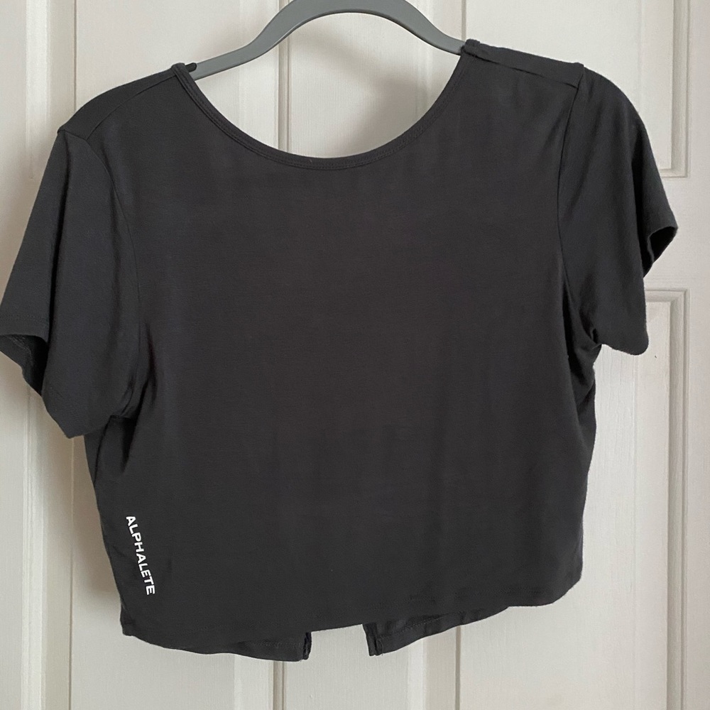 Alphalete crop top